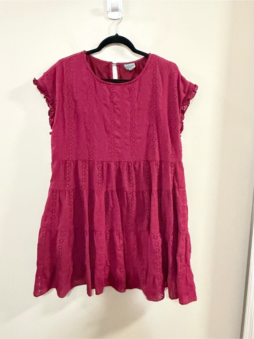 ARULA Eyelet Tiered Mini Dress in Berry Red. Size X (10-12)